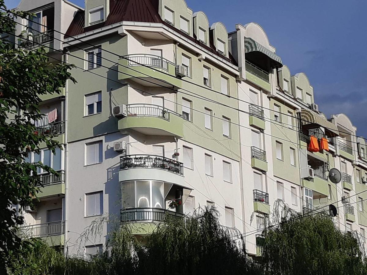 Apartment Union คูมาโนโว ภายนอก รูปภาพ